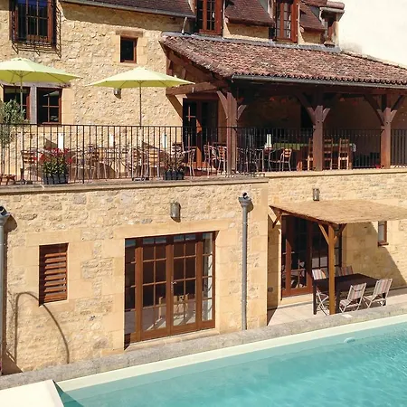 Five-bedroom Holiday In Дом отдыха Daglan