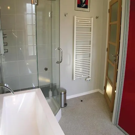 Five-bedroom Holiday In * Daglan